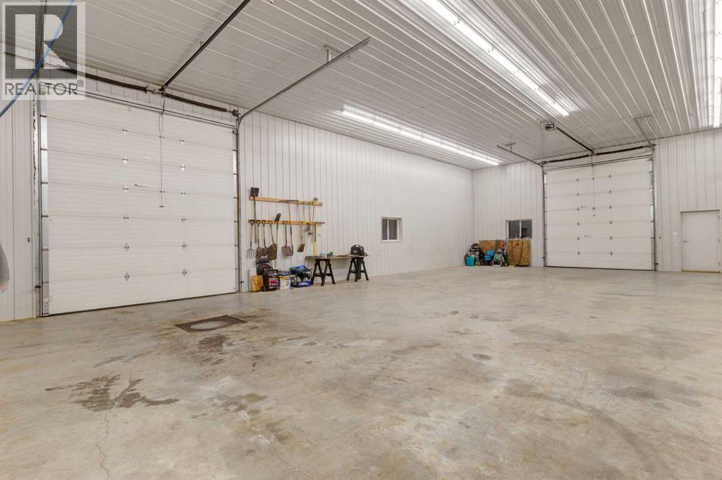 274256 272 Street West Property Photo 46