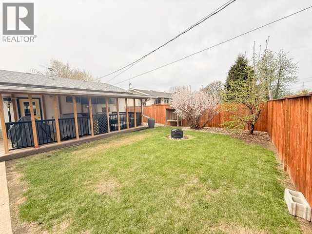4804 47 Avenue Property Photo 4