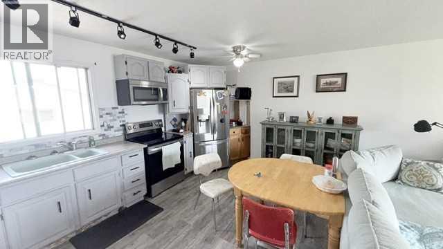 4804 47 Avenue Property Photo 6