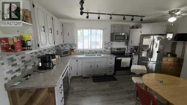 4804 47 Avenue Property Photo 7