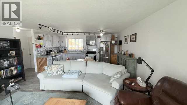 4804 47 Avenue Property Photo 9