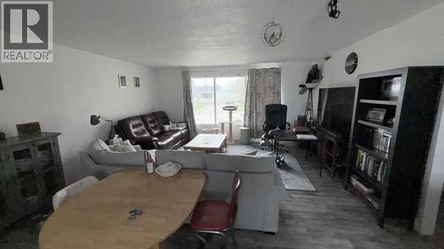 4804 47 Avenue Property Photo 10