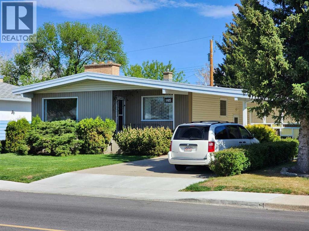1405 13 Avenue N Property Photo 1