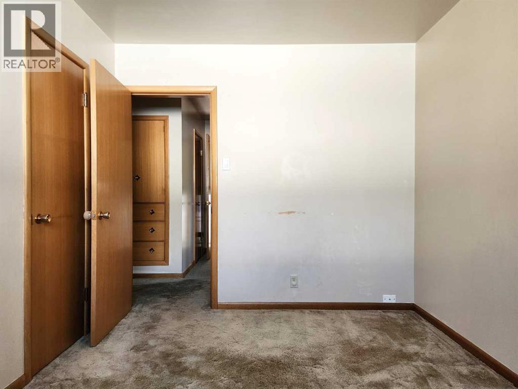 1405 13 Avenue N Property Photo 17