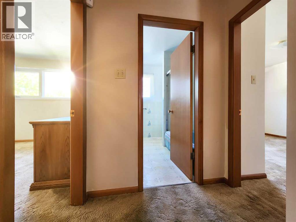 1405 13 Avenue N Property Photo 18