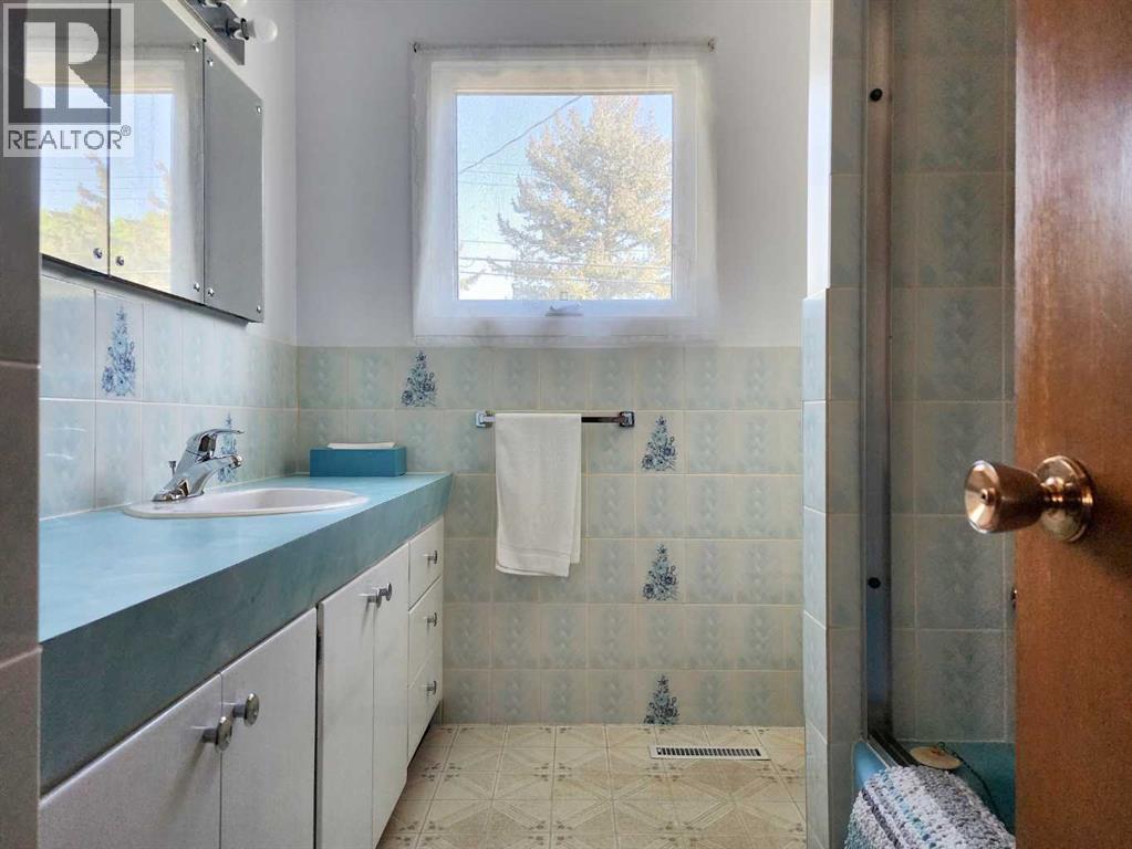 1405 13 Avenue N Property Photo 19