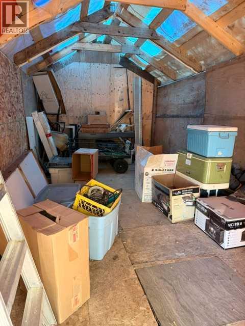 5116 48 Street Property Photo 7