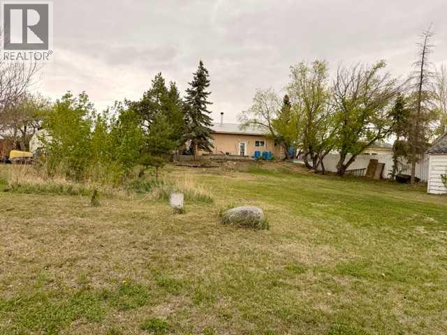 5116 48 Street Property Photo 12
