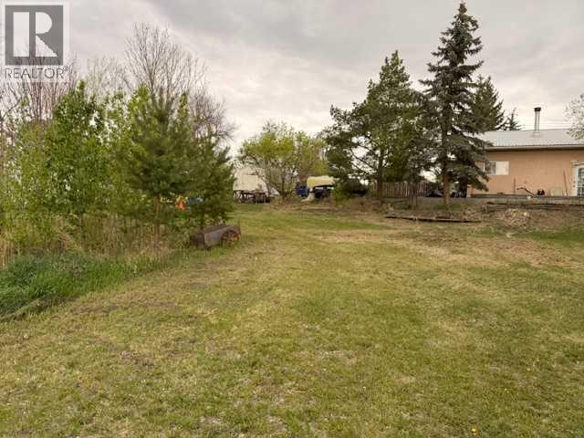 5116 48 Street Property Photo 13