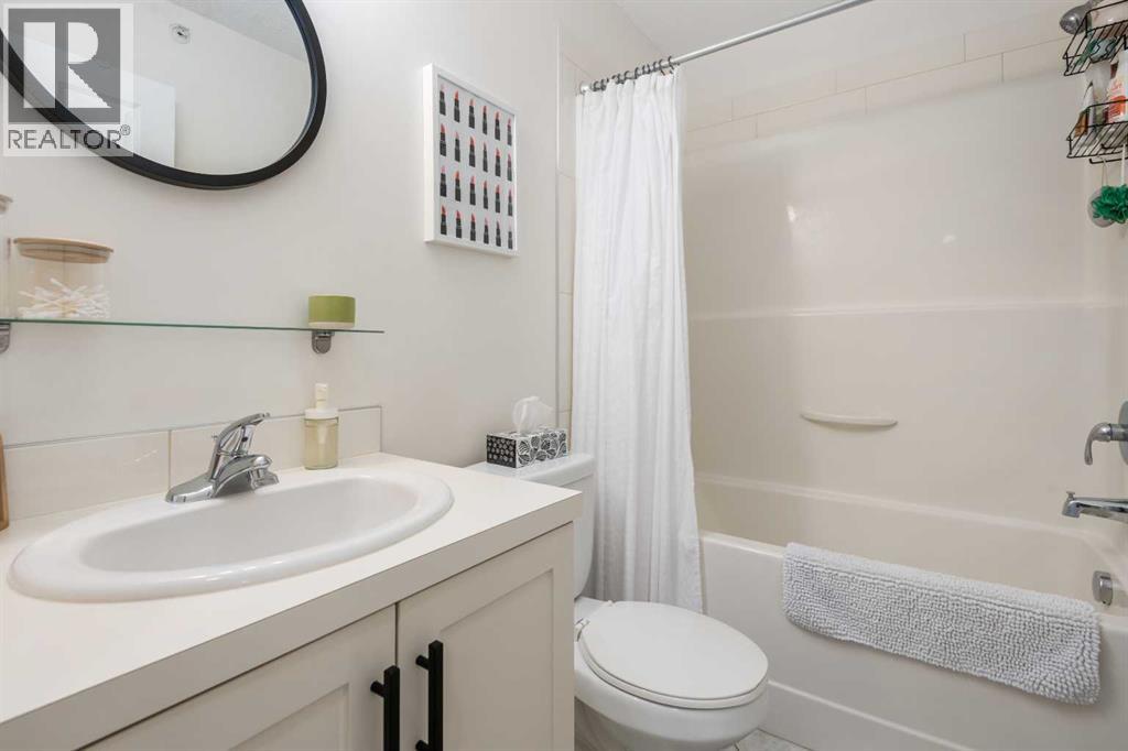 279 Copperpond Common Southeast Property Photo 12