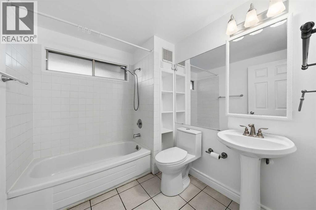 14 Radcliffe Crescent Se Property Photo 16