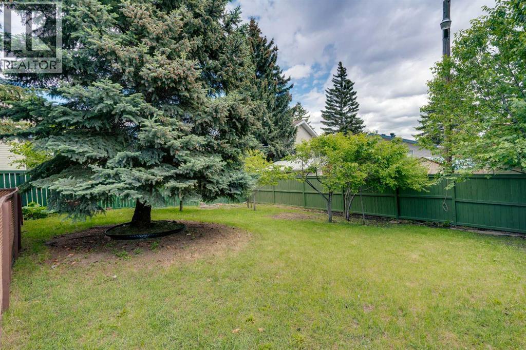 14 Radcliffe Crescent Se Property Photo 33