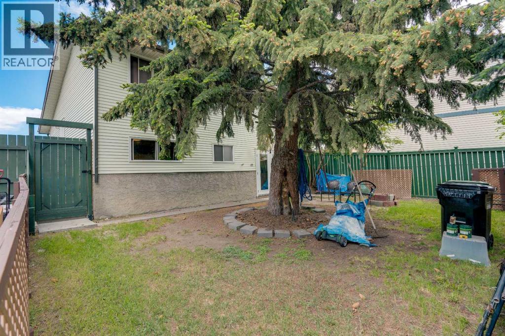 14 Radcliffe Crescent Se Property Photo 34