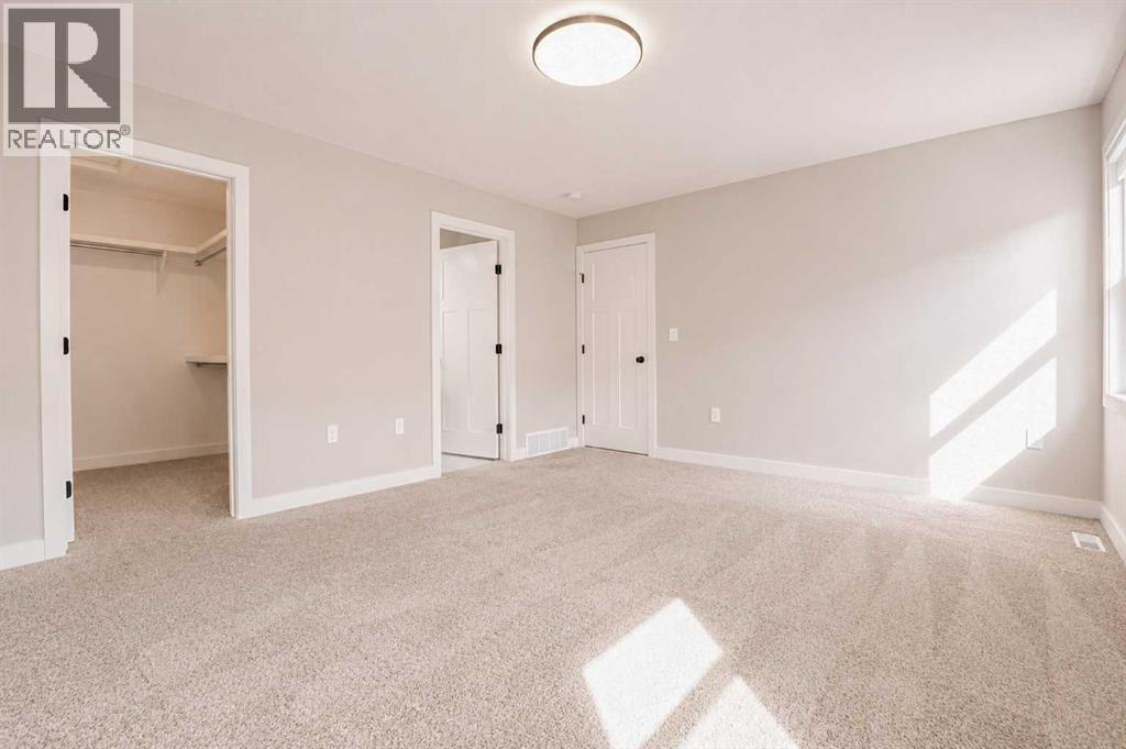 10227a 149 Avenue Property Photo 15