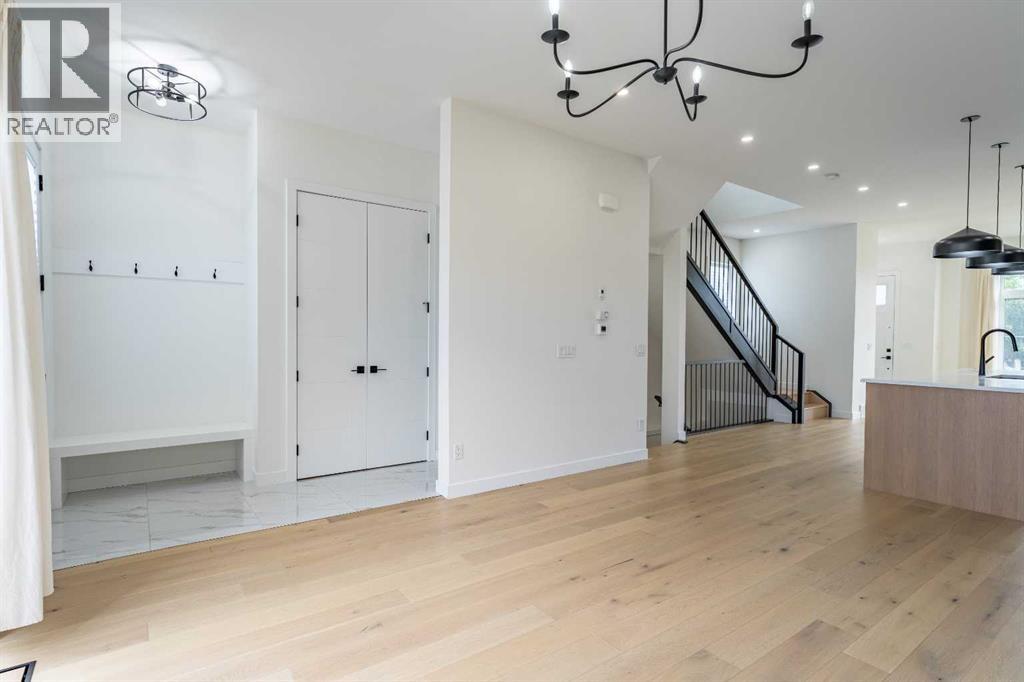 3925 74 Street Nw Property Photo 13