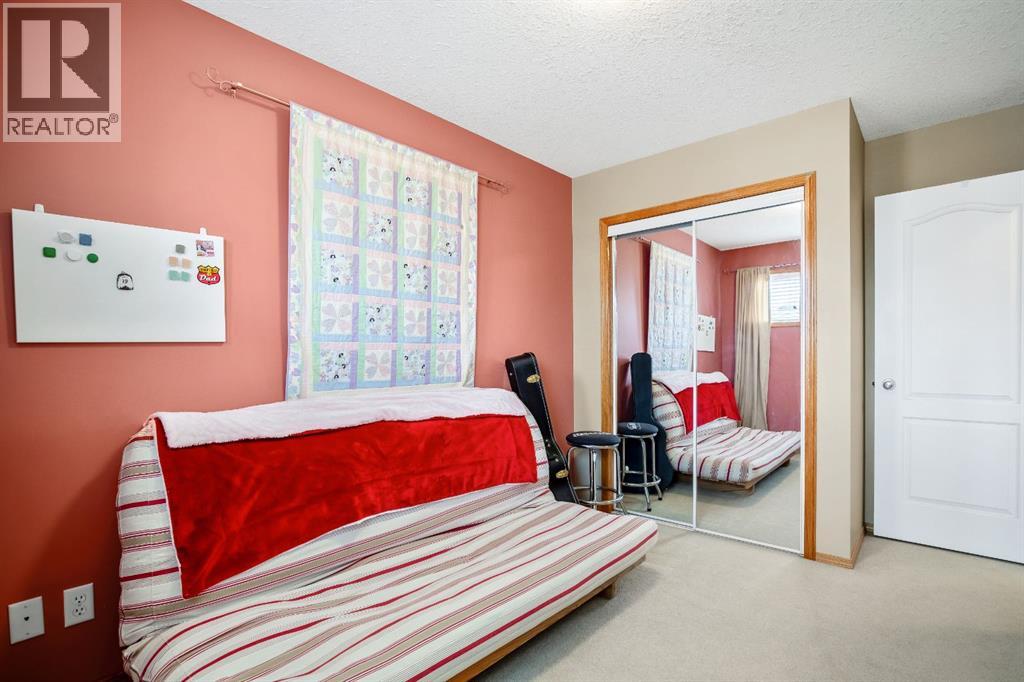 209 Strathcona Circle Property Photo 16