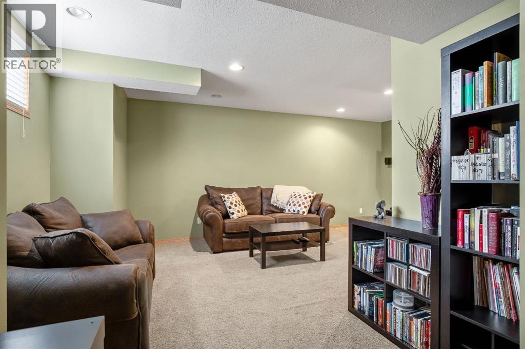 209 Strathcona Circle Property Photo 20
