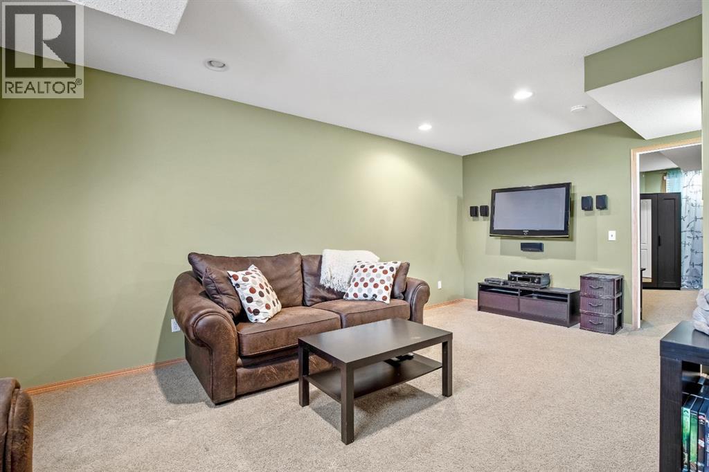 209 Strathcona Circle Property Photo 21
