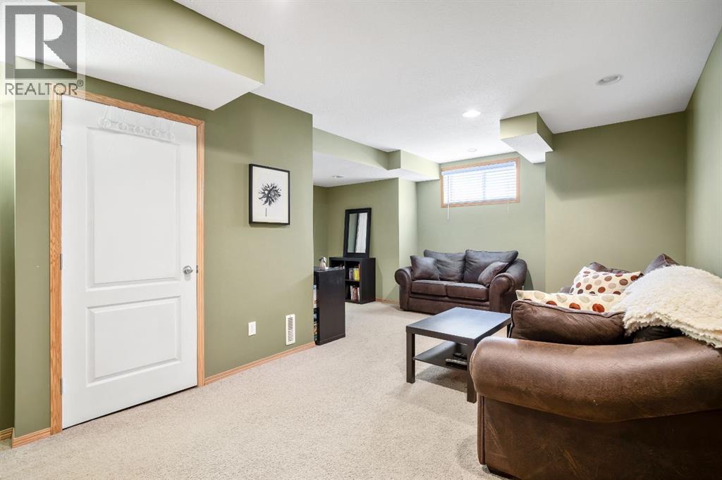 209 Strathcona Circle Property Photo 23
