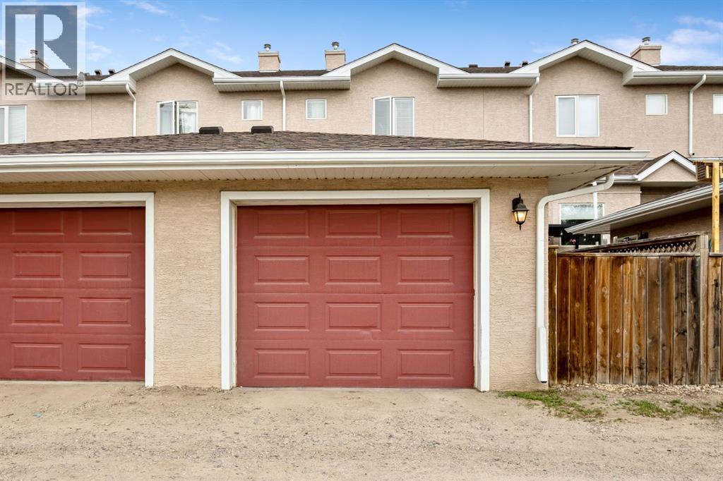 209 Strathcona Circle Property Photo 29