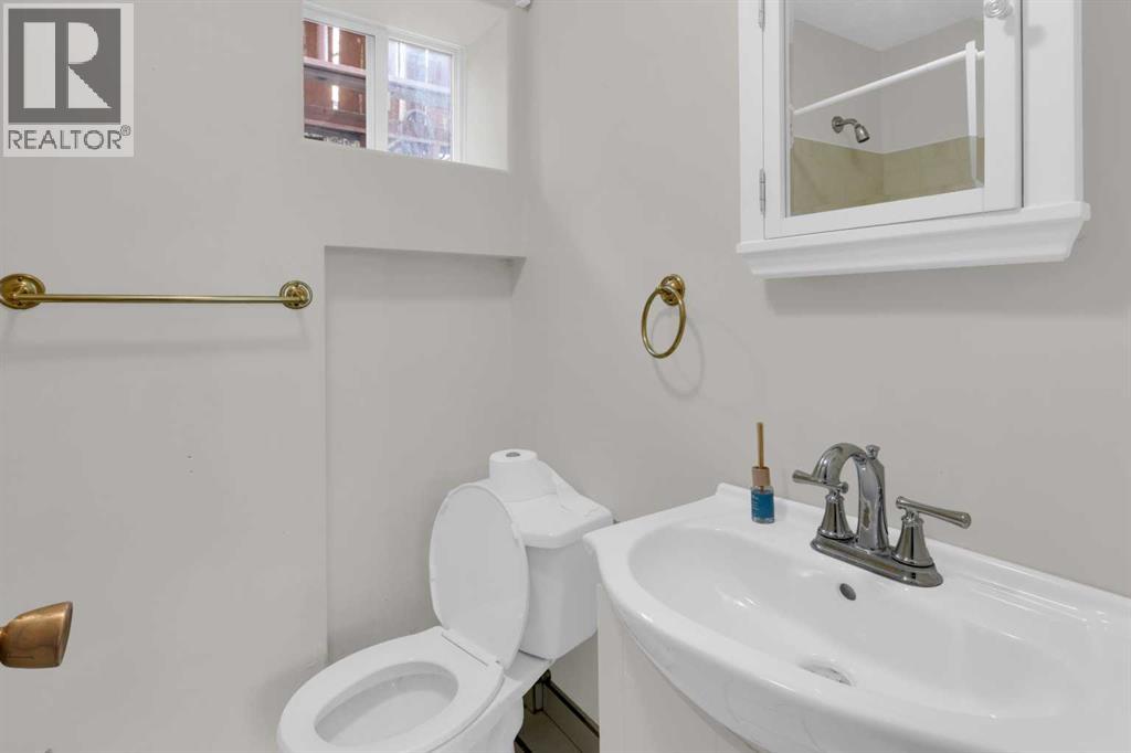 4007 Centre A Street Ne Property Photo 23