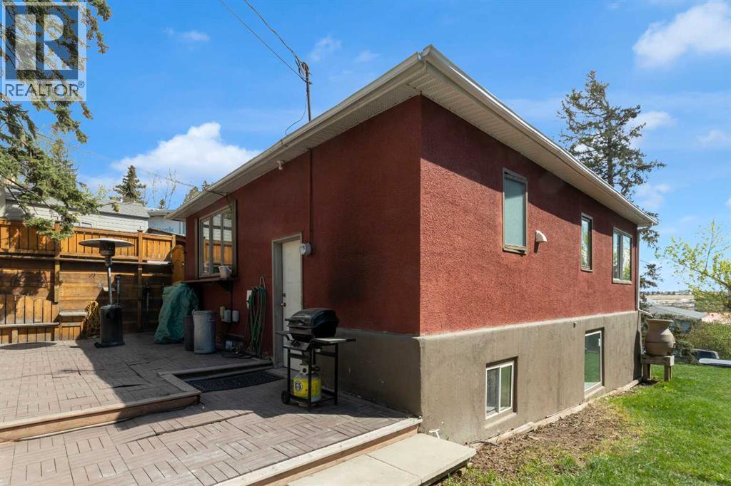 4007 Centre A Street Ne Property Photo 30
