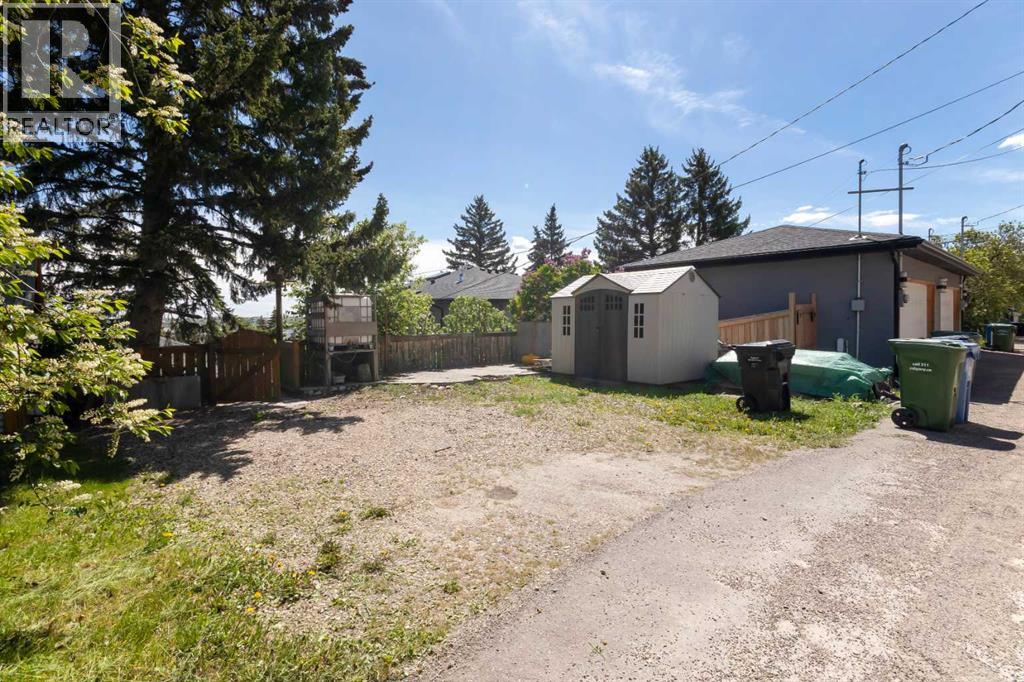 4007 Centre A Street Ne Property Photo 39