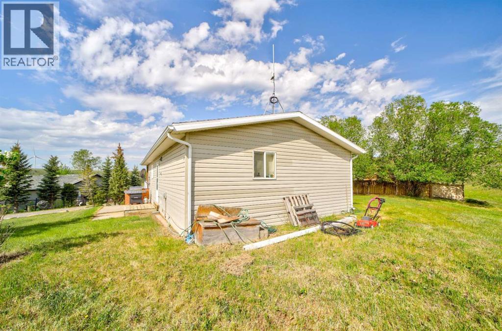 93 4 Avenue Property Photo 34