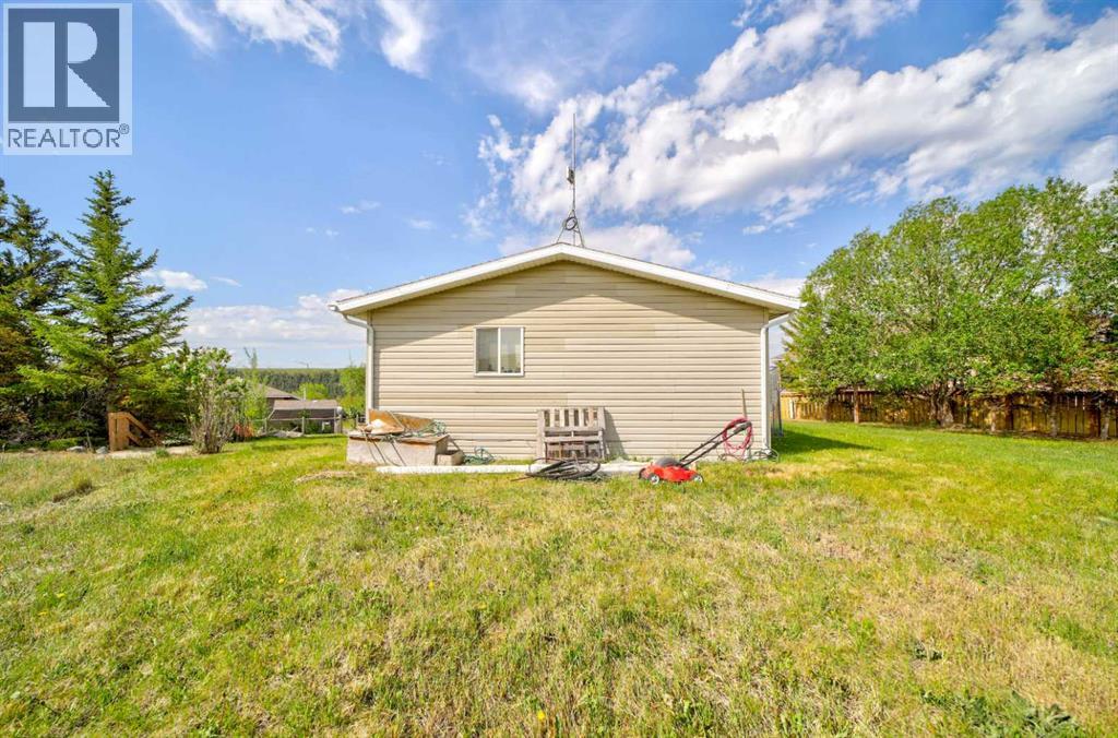 93 4 Avenue Property Photo 35