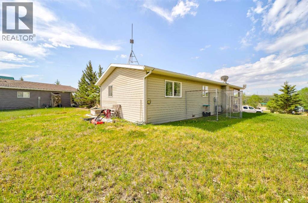 93 4 Avenue Property Photo 36