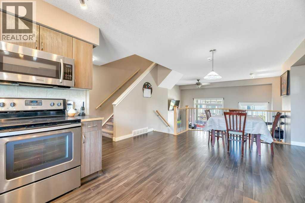 318 Strathcona Circle Property Photo 5