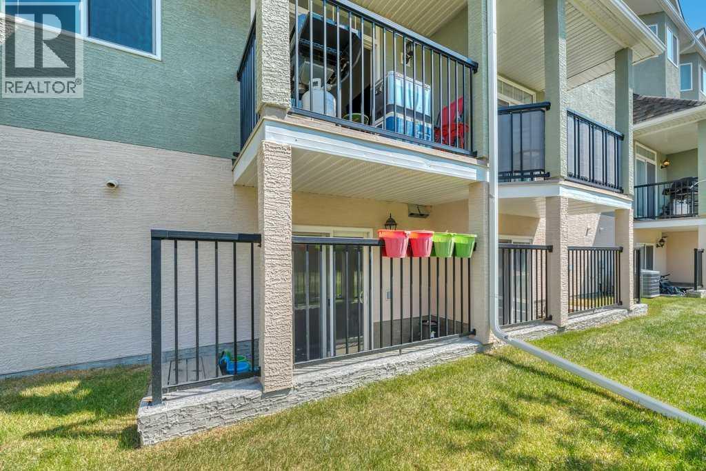 318 Strathcona Circle Property Photo 6