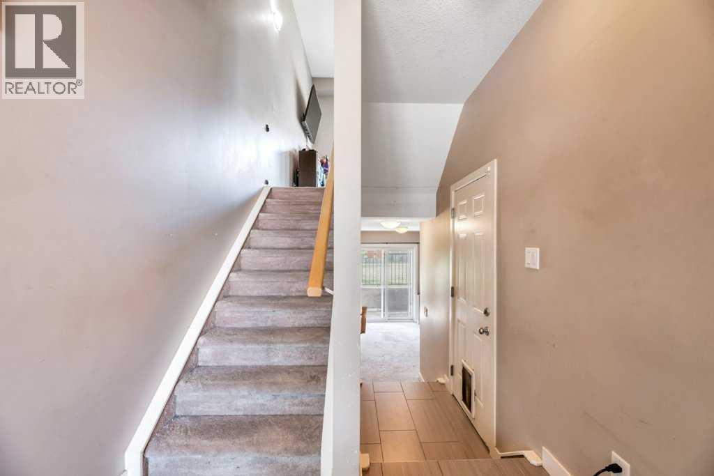 318 Strathcona Circle Property Photo 9