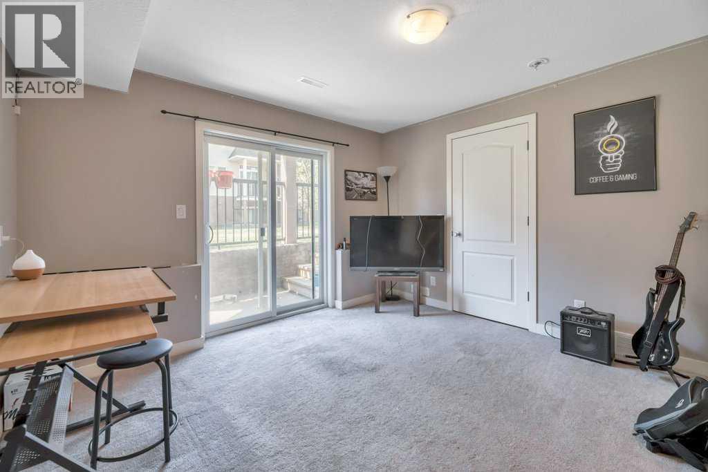 318 Strathcona Circle Property Photo 26