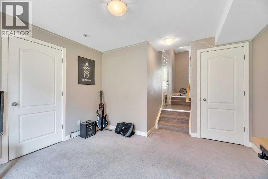 318 Strathcona Circle Property Photo 27
