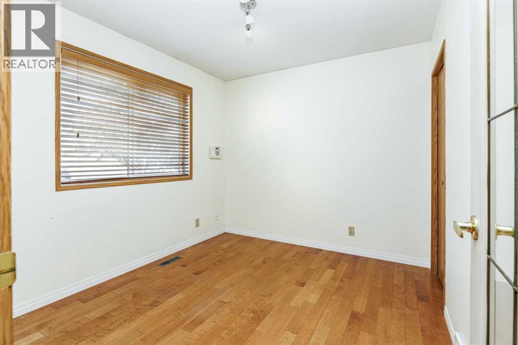 2816 Botterill Crescent Property Photo 11