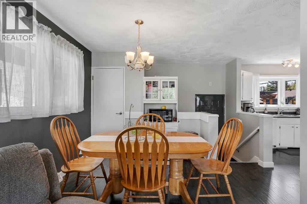 249 Acadia Drive Se Property Photo 10