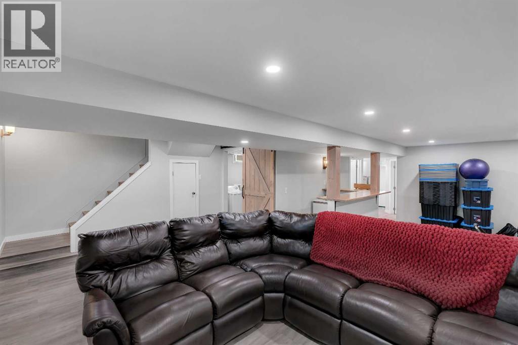 249 Acadia Drive Se Property Photo 23