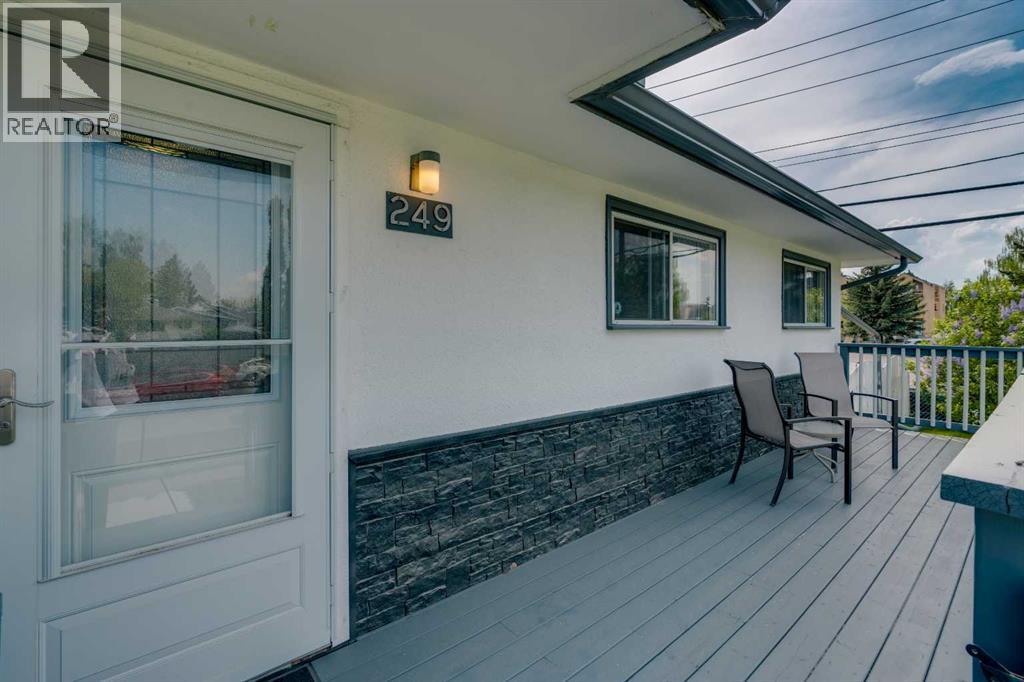 249 Acadia Drive Se Property Photo 30