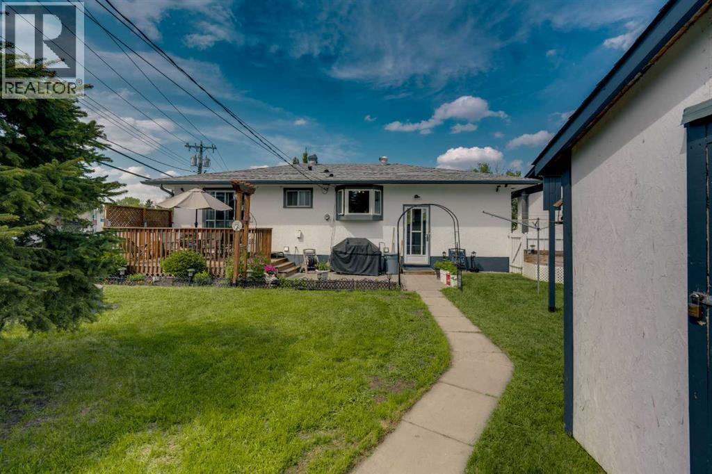 249 Acadia Drive Se Property Photo 32