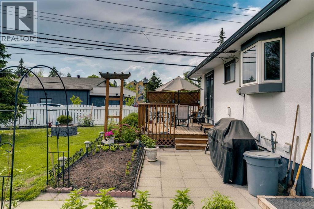 249 Acadia Drive Se Property Photo 37
