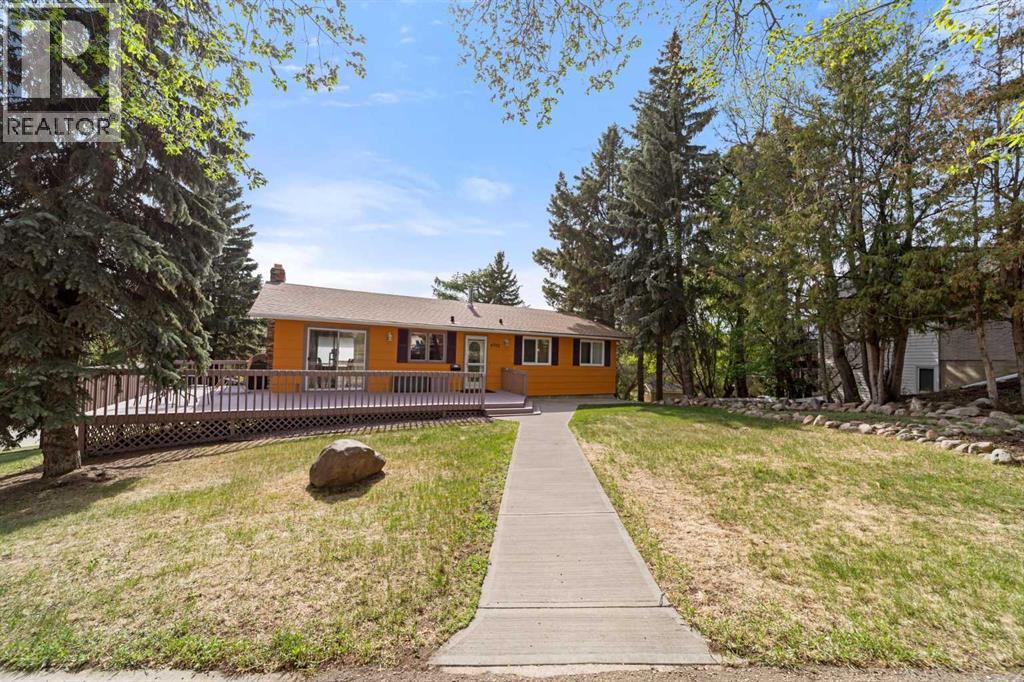 4702 51 Street Property Photo 1