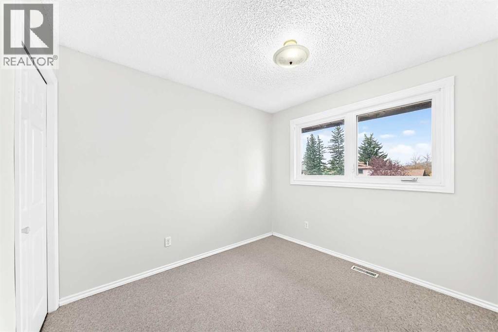 31 Ranchero Bay Nw Property Photo 22