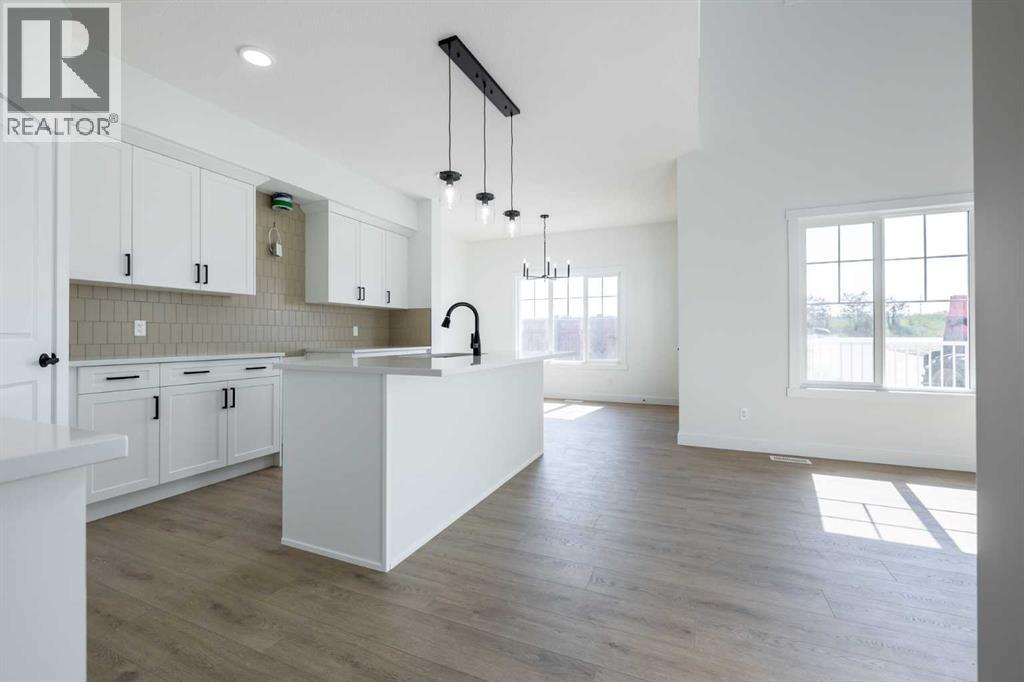 145 Sora Gardens Se Property Photo 3