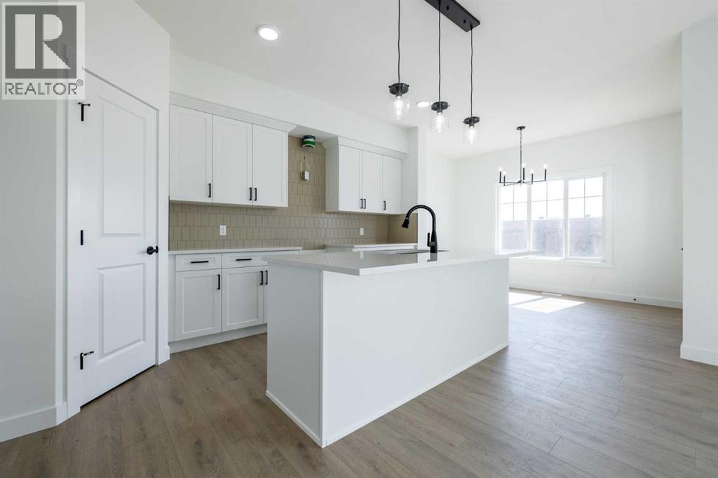 145 Sora Gardens Se Property Photo 5