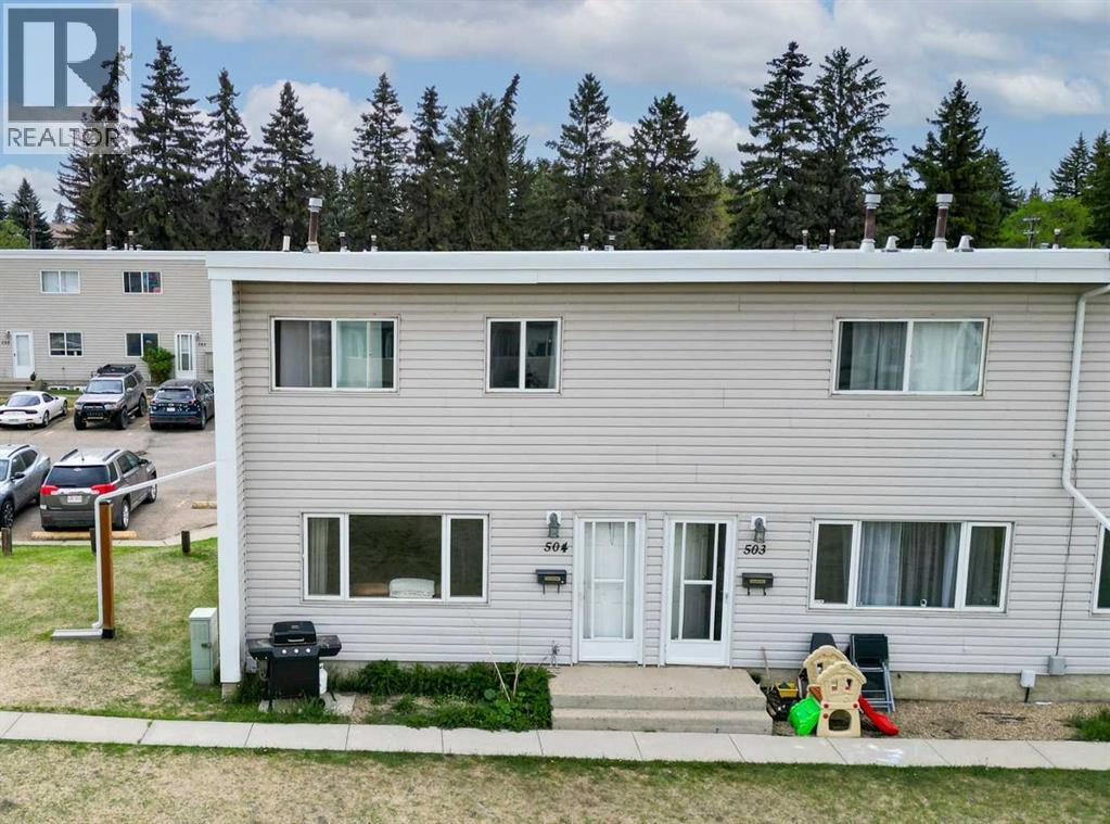 4719 33 Street Property Photo 1