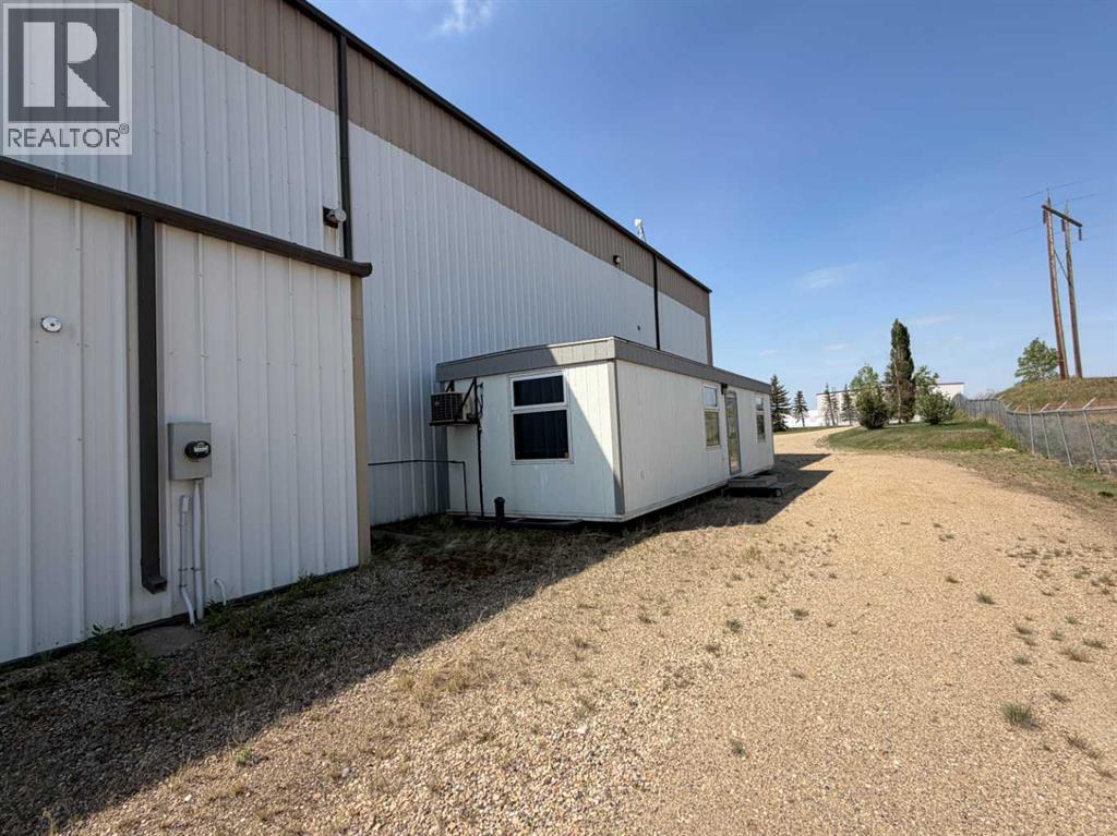 27123 Highway 597 Property Photo 2