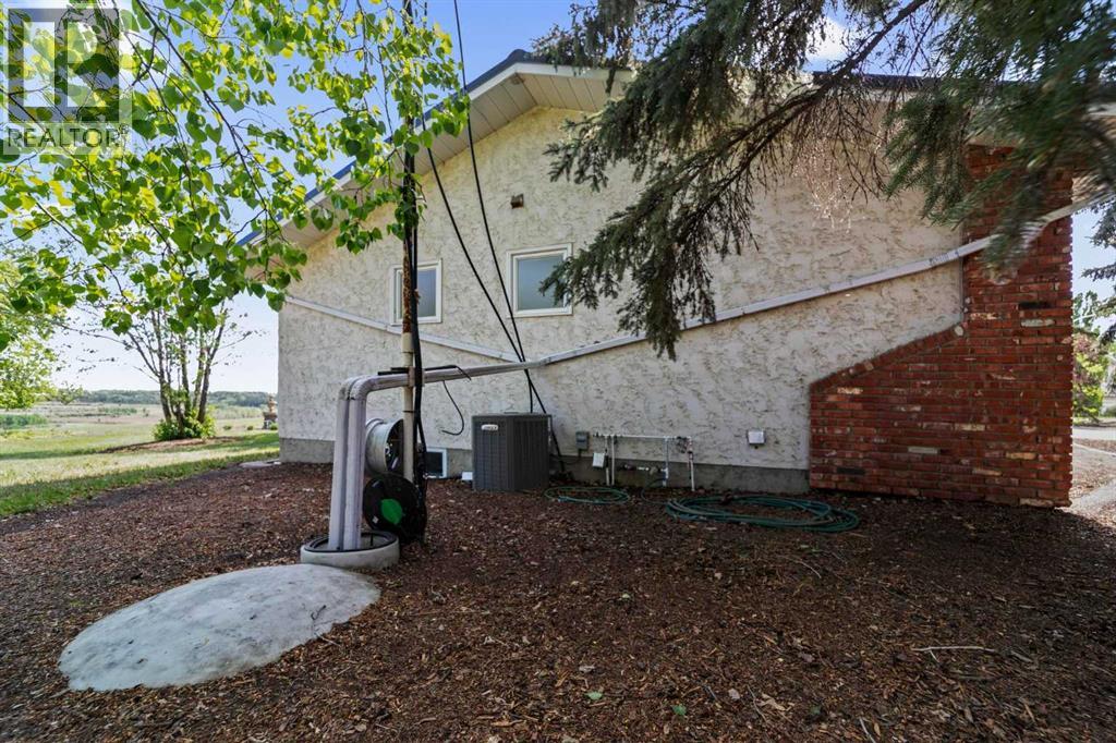46139 Range Road 205 Property Photo 42