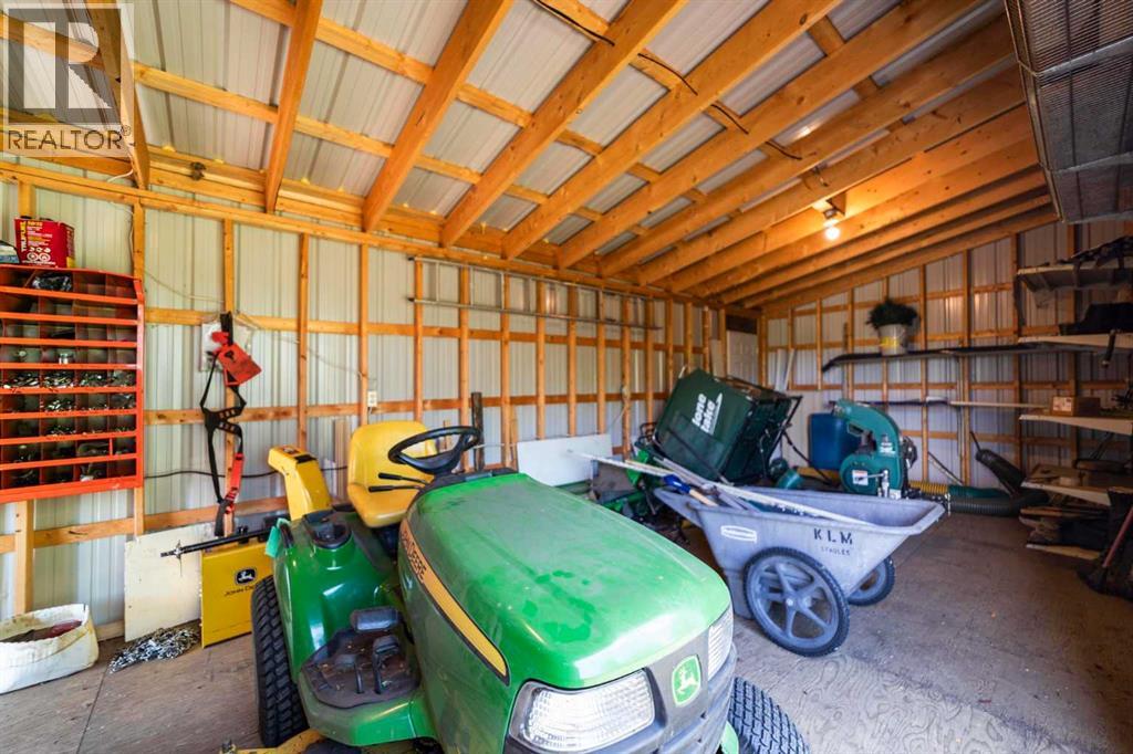 46139 Range Road 205 Property Photo 45