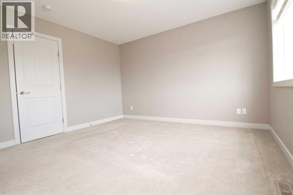 3 Sunrise Heights Property Photo 16